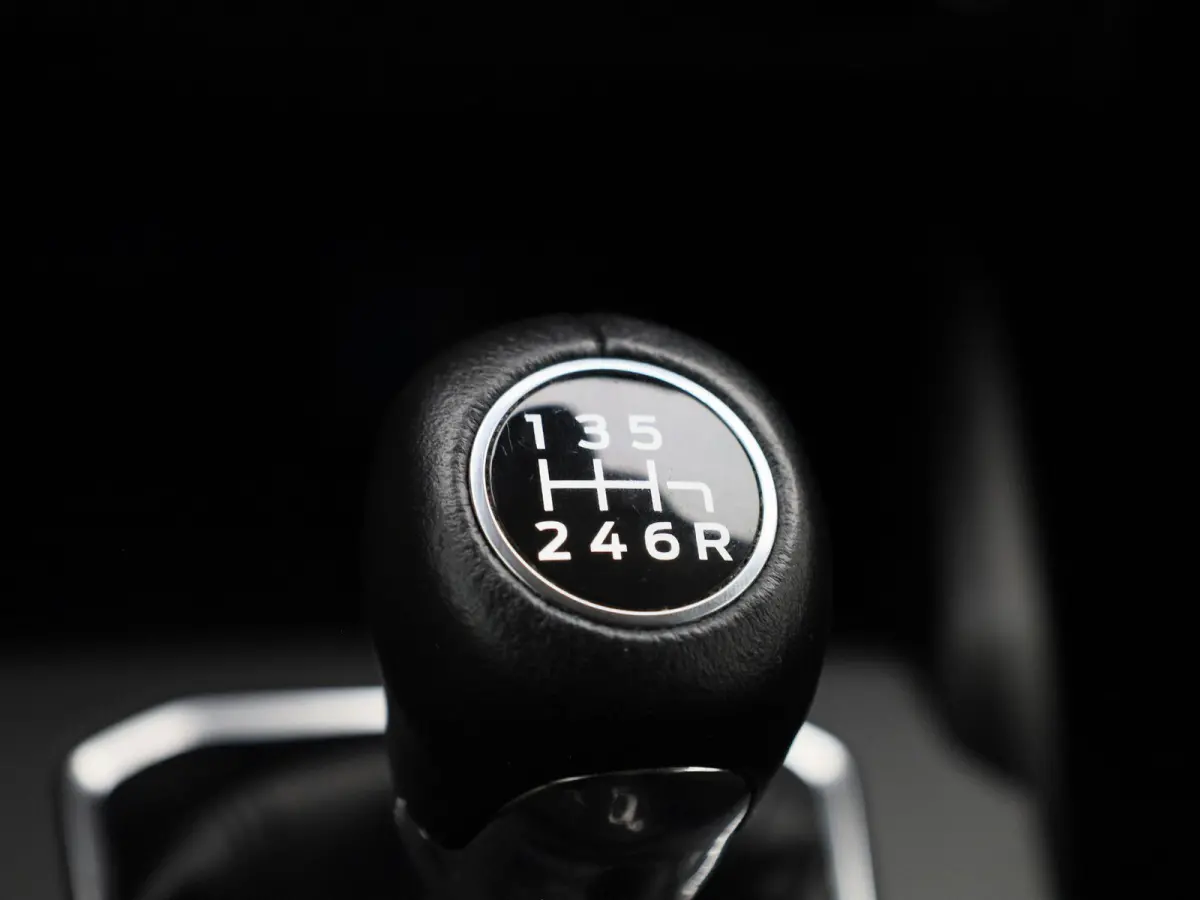 1.0 EcoBoost Hybrid Titanium | SYNC 4 | NAVI | PCC V&A | CARPLAY | CLIMATE CONTROL
