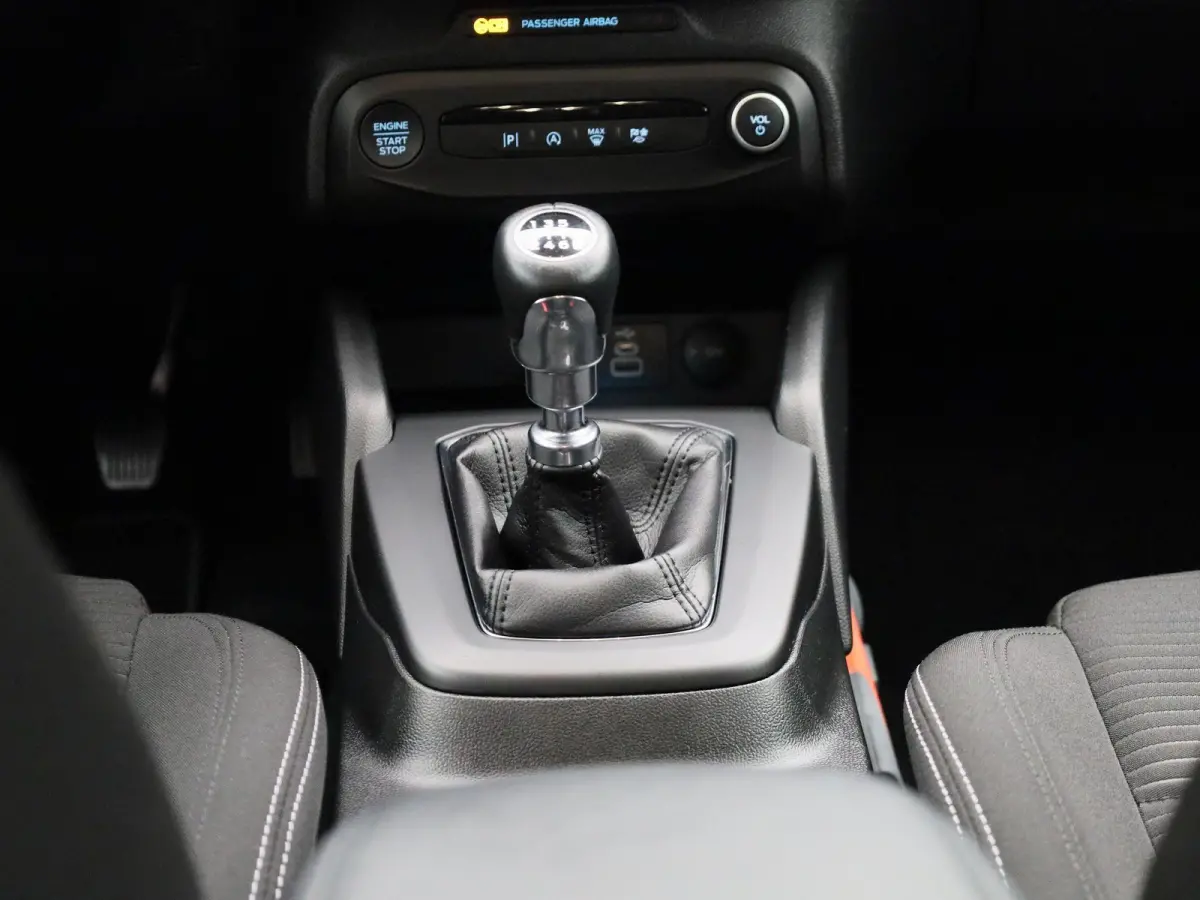 1.0 EcoBoost Hybrid Titanium | SYNC 4 | NAVI | PCC V&A | CARPLAY | CLIMATE CONTROL