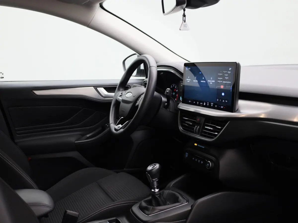 1.0 EcoBoost Hybrid Titanium | SYNC 4 | NAVI | PCC V&A | CARPLAY | CLIMATE CONTROL