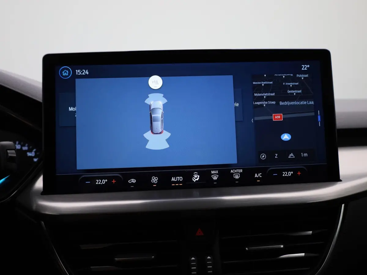 1.0 EcoBoost Hybrid Titanium | SYNC 4 | NAVI | PCC V&A | CARPLAY | CLIMATE CONTROL