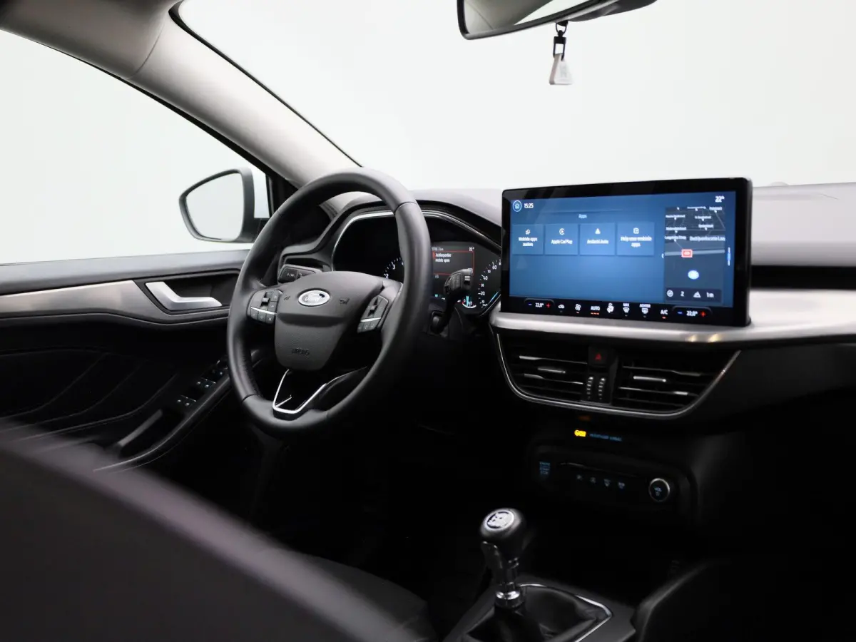 1.0 EcoBoost Hybrid Titanium | SYNC 4 | NAVI | PCC V&A | CARPLAY | CLIMATE CONTROL