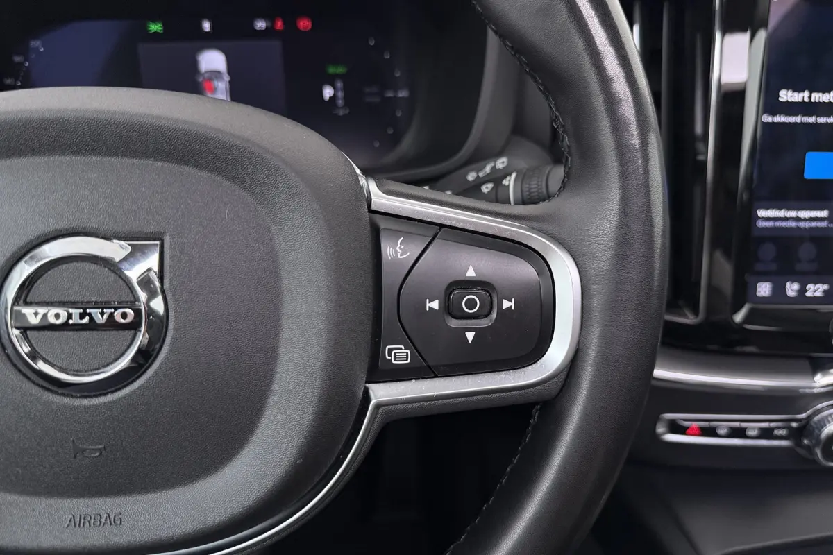 2.0 T6 350 PK PHEV AWD Business Pano-Dak Elek. Trekhaak Carplay