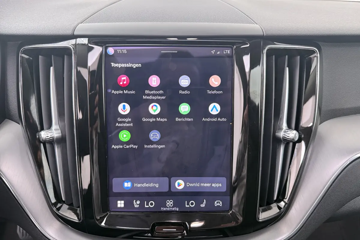2.0 T6 350 PK PHEV AWD Business Pano-Dak Elek. Trekhaak Carplay