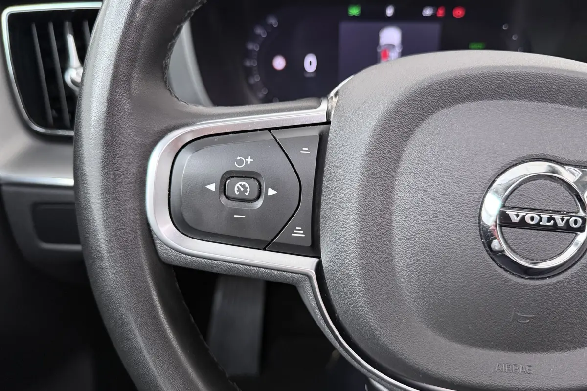 2.0 T6 350 PK PHEV AWD Business Pano-Dak Elek. Trekhaak Carplay