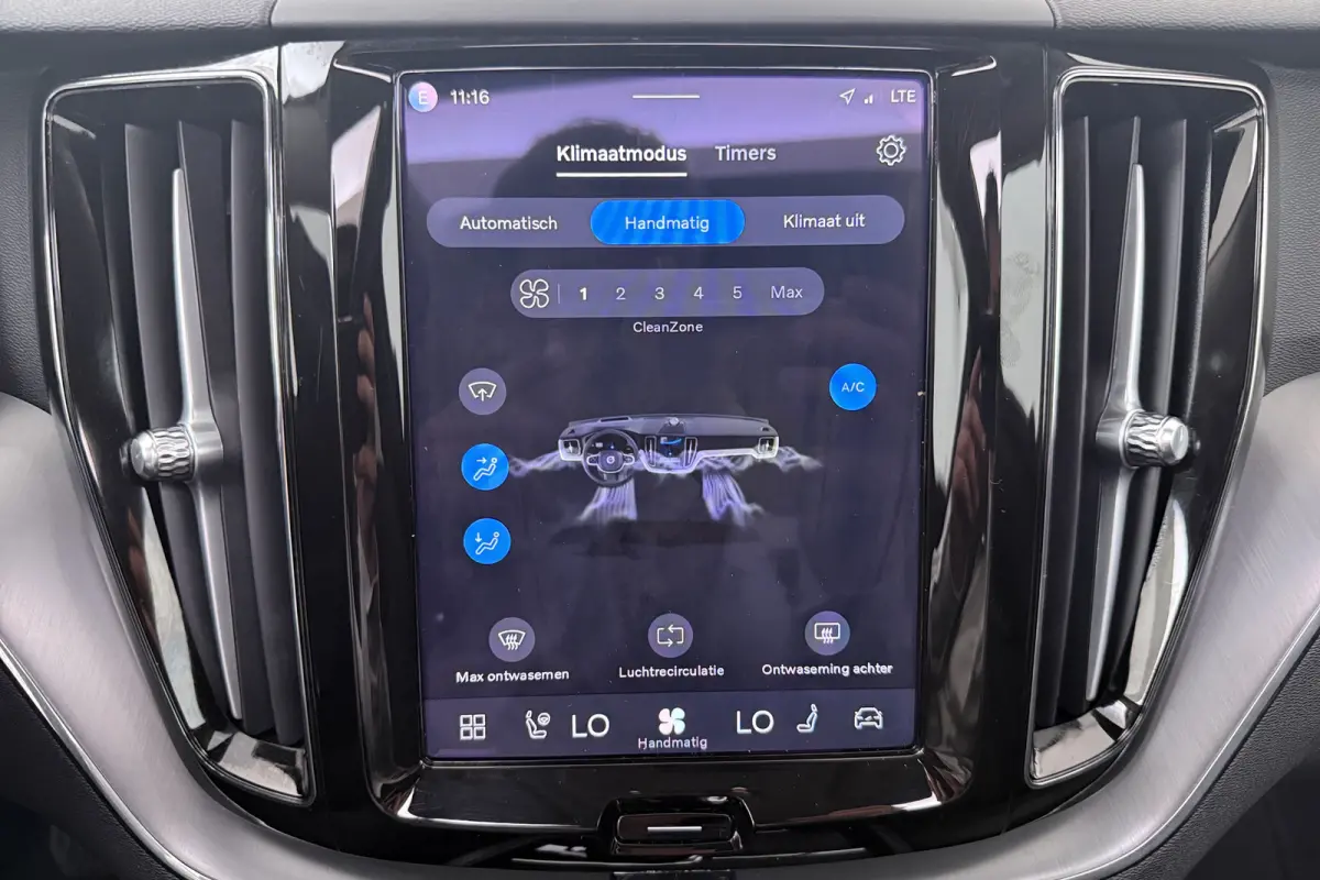 2.0 T6 350 PK PHEV AWD Business Pano-Dak Elek. Trekhaak Carplay
