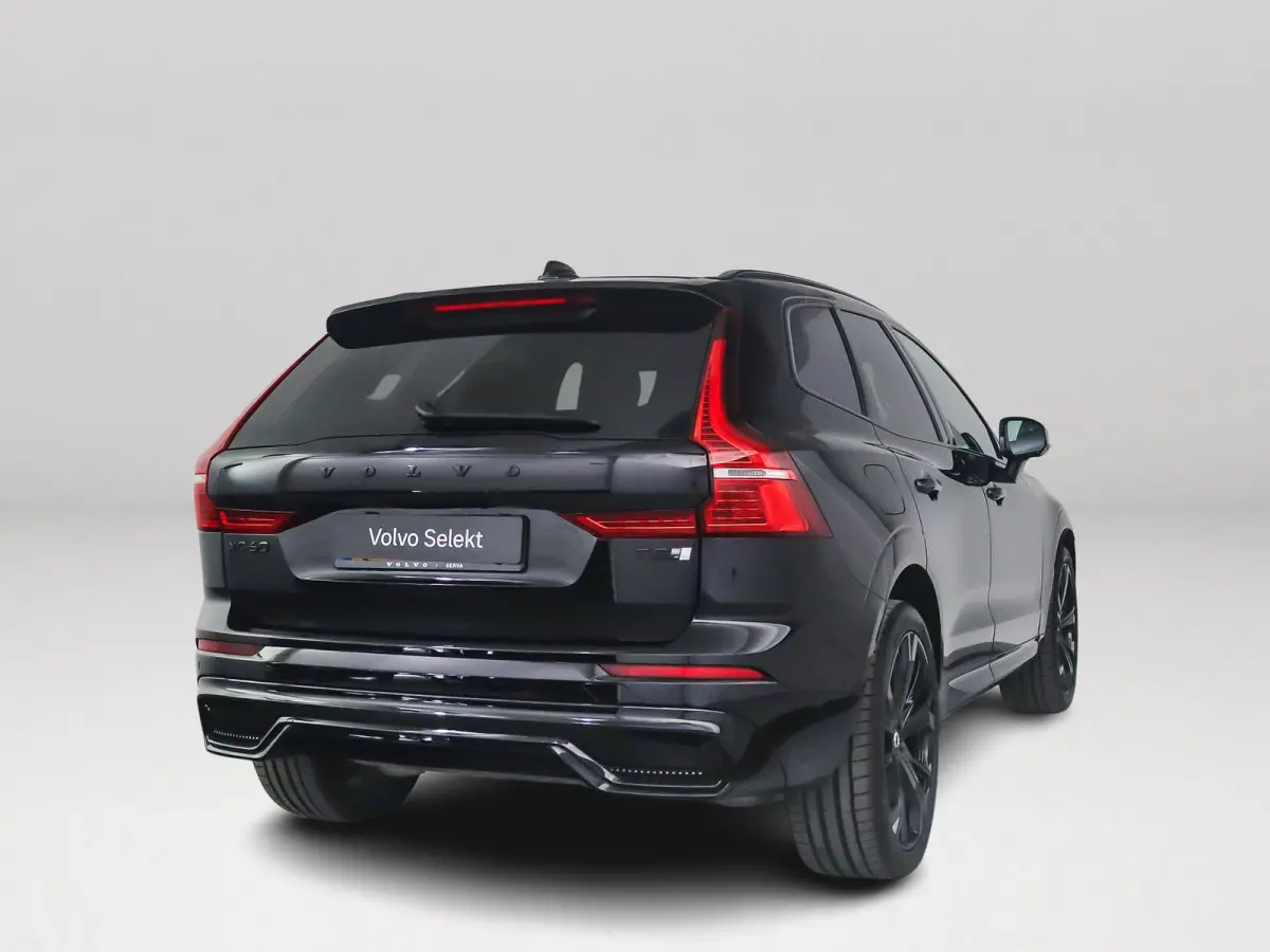 T8 Plug-in hybrid AWD Ultra Black Edition | Panoramadak | 360° camera | Luchtvering | Head-up display | Harman Kardon | Stoel- en Stuurverwarming | Trekhaak