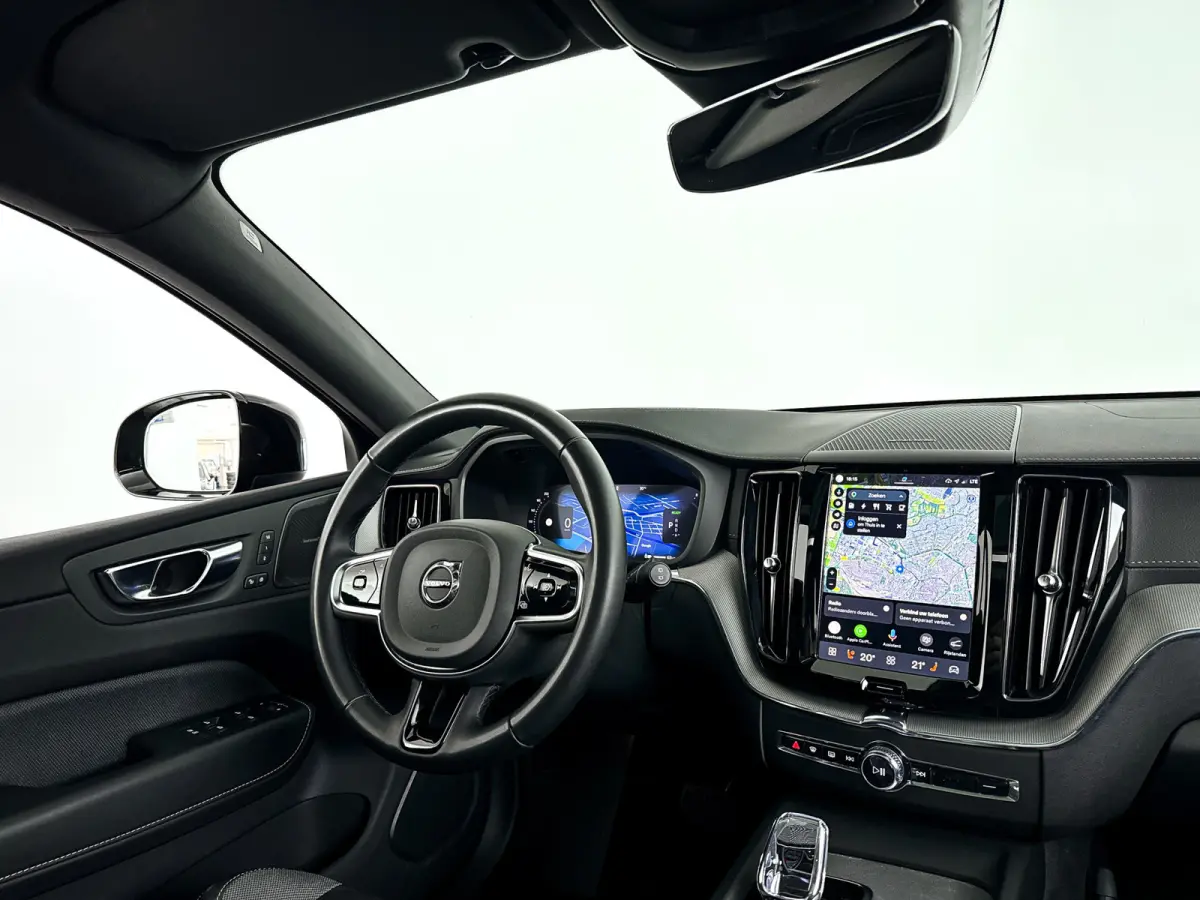 T8 Plug-in hybrid AWD Ultra Black Edition | Panoramadak | 360° camera | Luchtvering | Head-up display | Harman Kardon | Stoel- en Stuurverwarming | Trekhaak