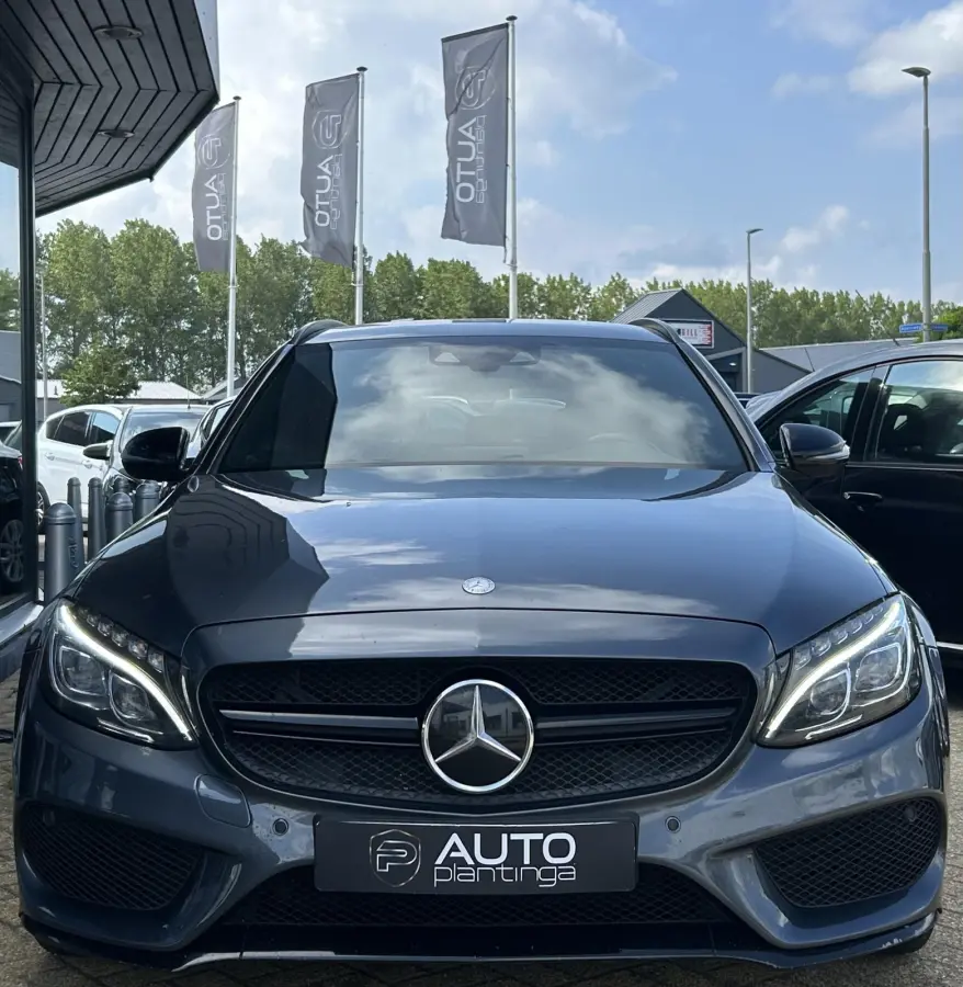 400 4MATIC Prestige 333PK | AMG | AUTOMAAT | Onderhoudshistorie | Burmester Audio | Stoelverkoeling | Stoelverwarming | Parkeersensoren | Lederen Bekleding | Elektrische Stoel | Elektrische 