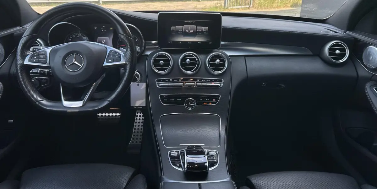400 4MATIC Prestige 333PK | AMG | AUTOMAAT | Onderhoudshistorie | Burmester Audio | Stoelverkoeling | Stoelverwarming | Parkeersensoren | Lederen Bekleding | Elektrische Stoel | Elektrische 