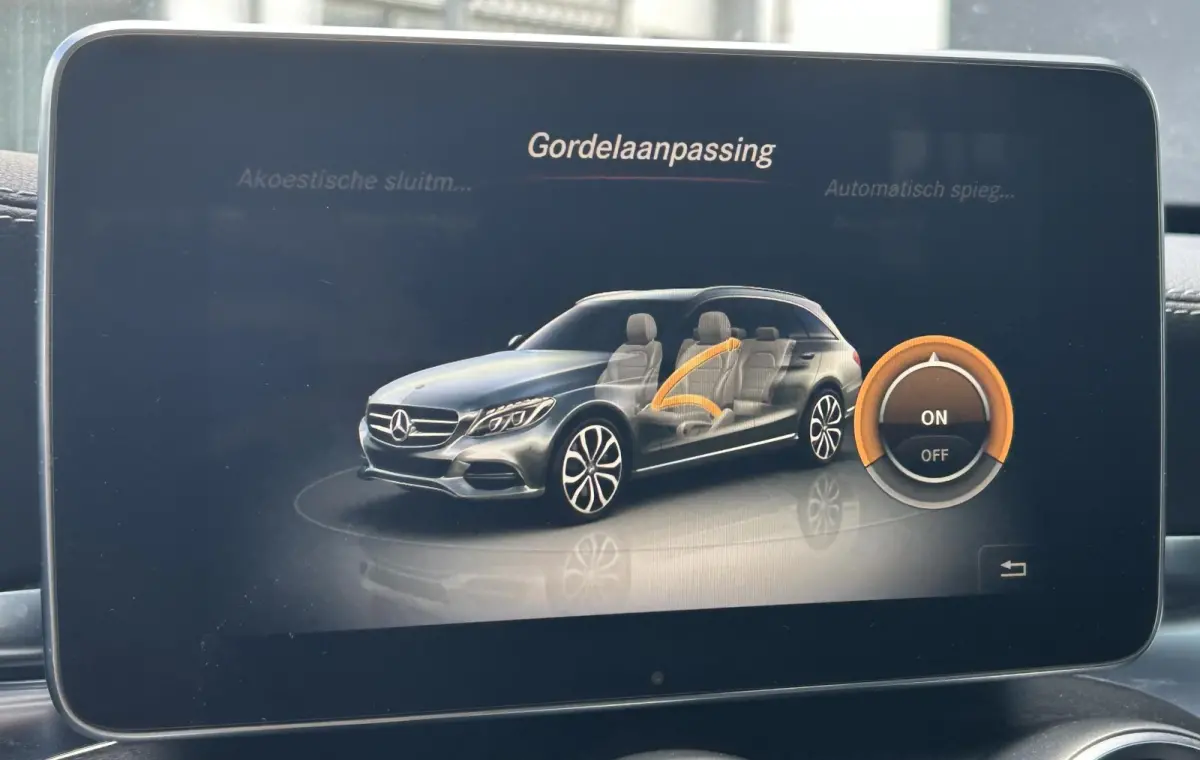 400 4MATIC Prestige 333PK | AMG | AUTOMAAT | Onderhoudshistorie | Burmester Audio | Stoelverkoeling | Stoelverwarming | Parkeersensoren | Lederen Bekleding | Elektrische Stoel | Elektrische 