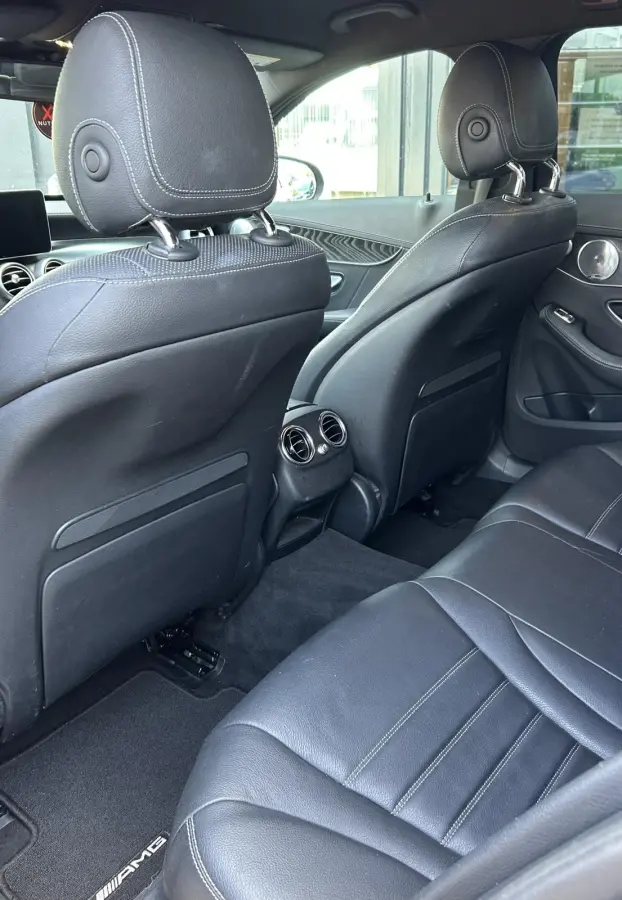 400 4MATIC Prestige 333PK | AMG | AUTOMAAT | Onderhoudshistorie | Burmester Audio | Stoelverkoeling | Stoelverwarming | Parkeersensoren | Lederen Bekleding | Elektrische Stoel | Elektrische 