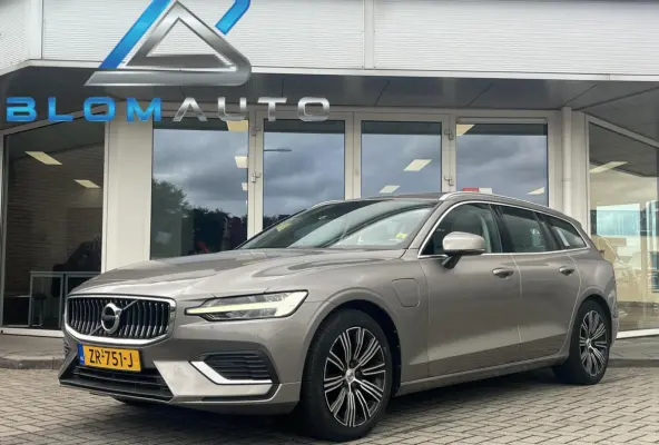 2.0 T8 Twin Engine AWD INSCRIPTION PANO+ACC+MEMORY