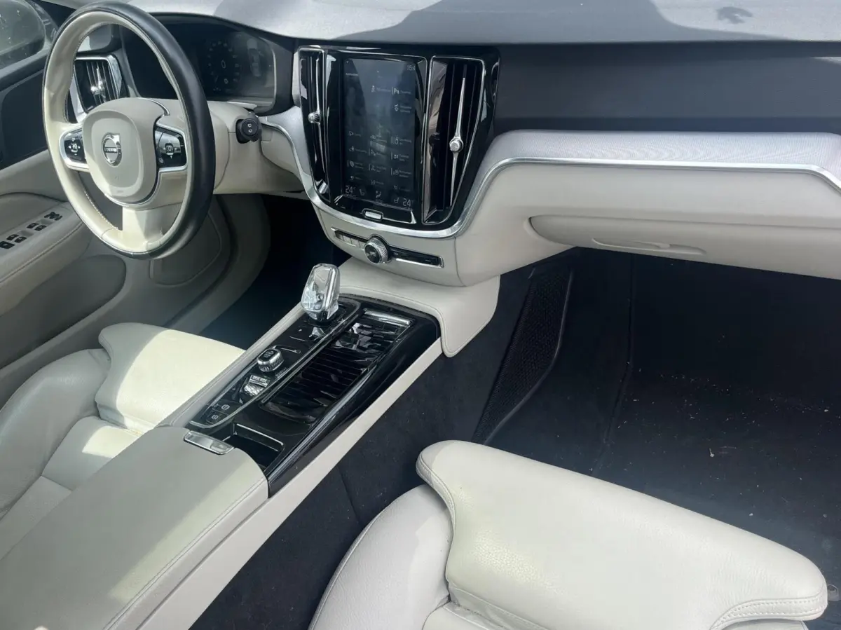 2.0 T8 Twin Engine AWD INSCRIPTION PANO+ACC+MEMORY