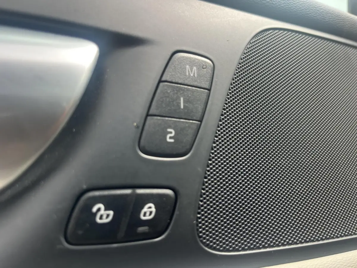 2.0 T8 Twin Engine AWD INSCRIPTION PANO+ACC+MEMORY