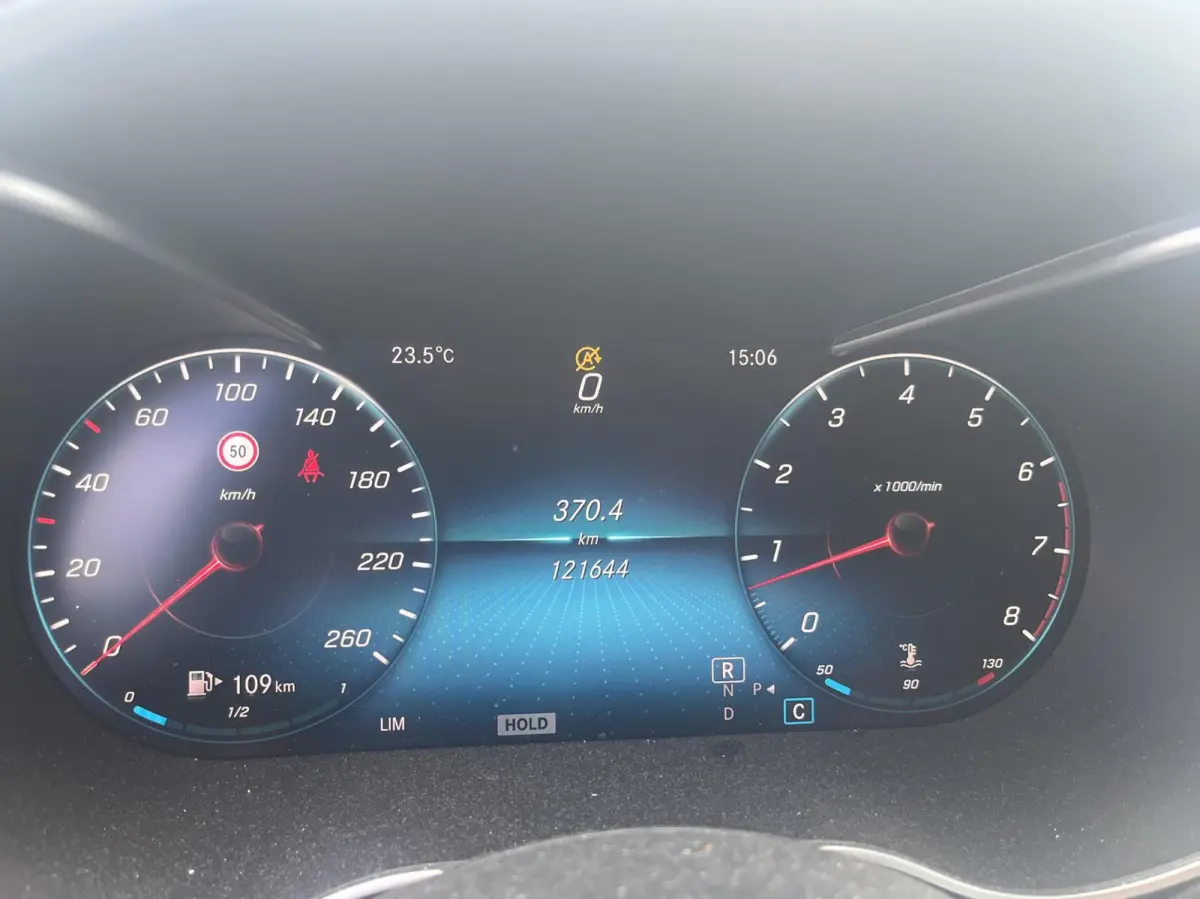 180AMG NWE MODEL PANO+BURMESTER+360