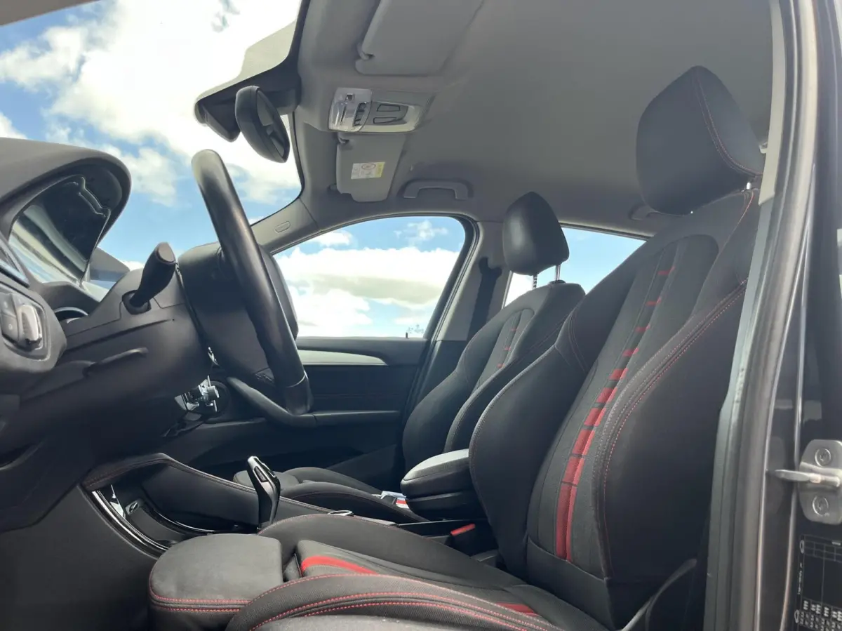 sDrive18i Executive SPORTSTOELEN+TREKHAAK+LED+18INCH