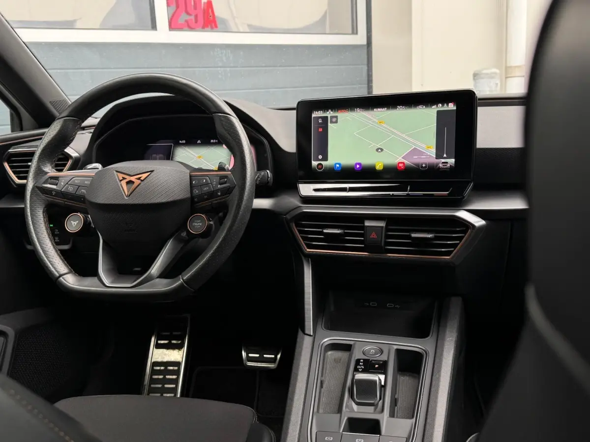 1.4 e-Hybrid VZ Business | Full LED | Half Leder | CarPlay | Sfeerverlichting | Navigatie | Adaptive Cruise | Climate
