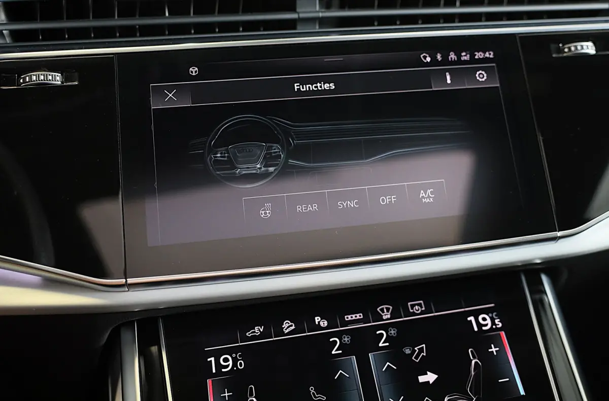 60 TFSI e Quattro RSQ8 Look / Luchtvering / Acc / Lane Assist / Head Up / Camera / B & O / Memory / Open Pano / Matrix
