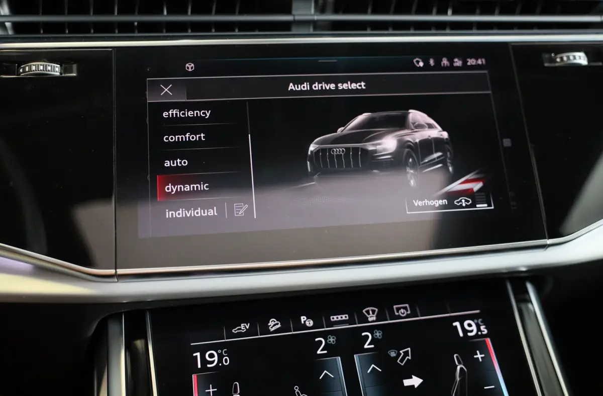 60 TFSI e Quattro RSQ8 Look / Luchtvering / Acc / Lane Assist / Head Up / Camera / B & O / Memory / Open Pano / Matrix