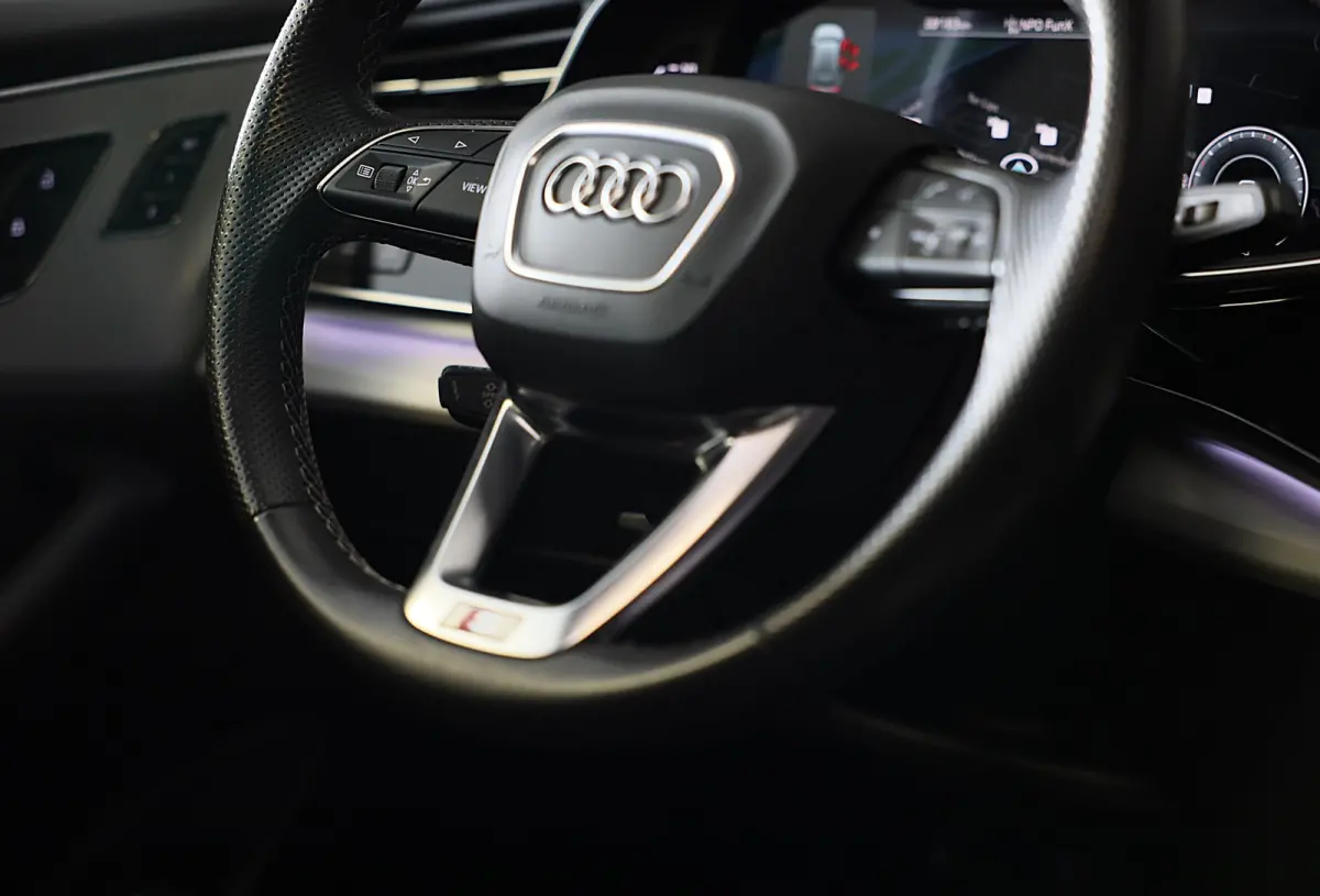 60 TFSI e Quattro RSQ8 Look / Luchtvering / Acc / Lane Assist / Head Up / Camera / B & O / Memory / Open Pano / Matrix