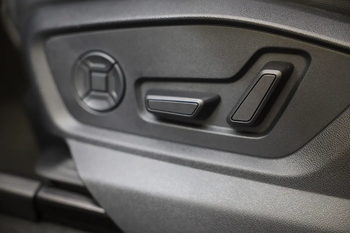 60 TFSI e Quattro RSQ8 Look / Luchtvering / Acc / Lane Assist / Head Up / Camera / B & O / Memory / Open Pano / Matrix