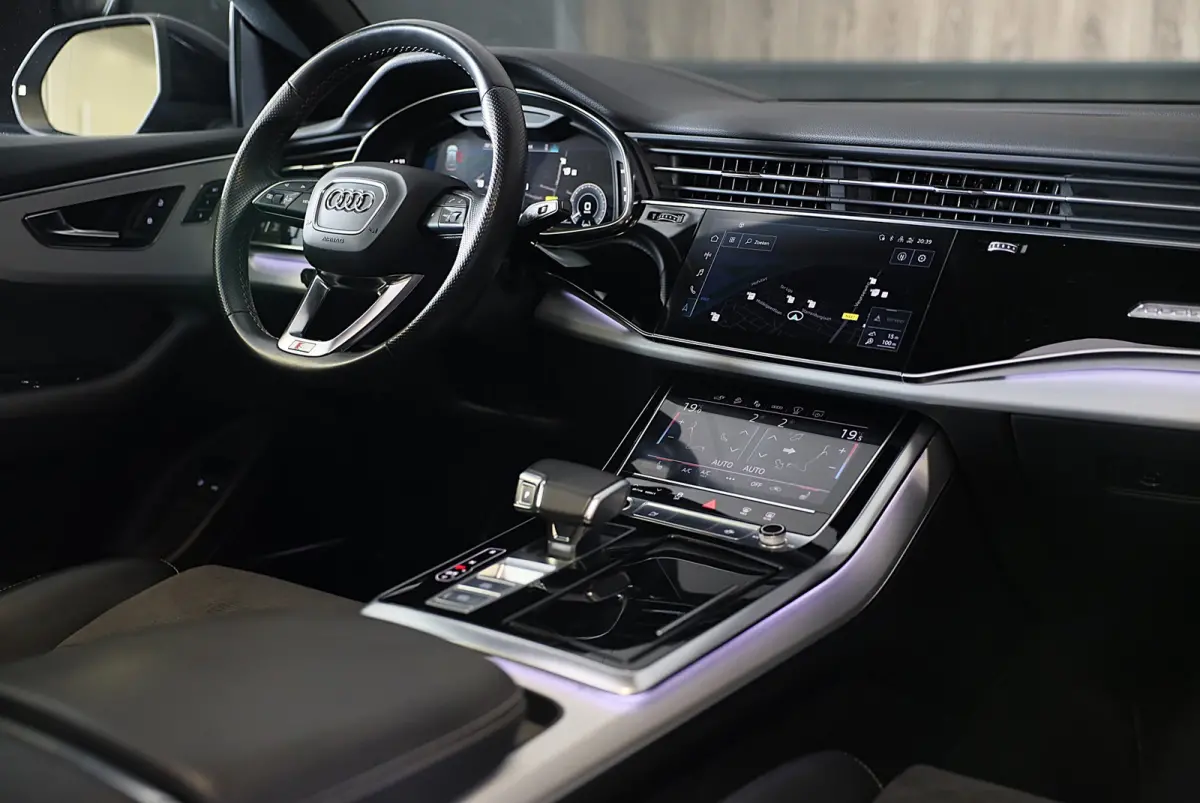 60 TFSI e Quattro RSQ8 Look / Luchtvering / Acc / Lane Assist / Head Up / Camera / B & O / Memory / Open Pano / Matrix