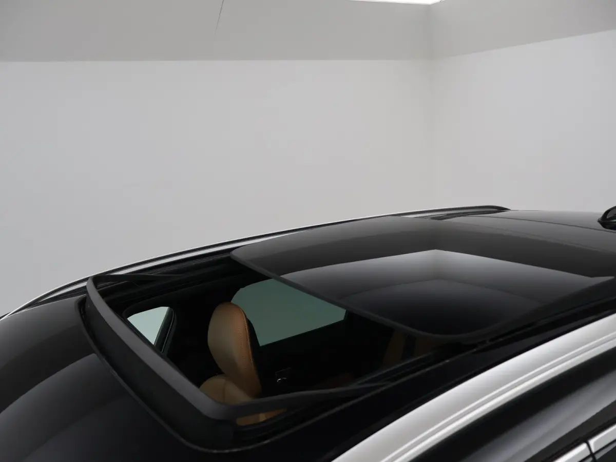 2.0 D4 AWD 190 PK INSCRIPTION + WEGKL. TREKHAAK | PANORAMA | CAMERA | STOELVERW. | CARPLAY