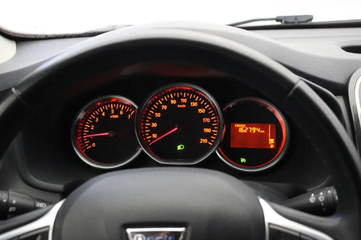 1.0 SCe Laureate - Airco, Cruise