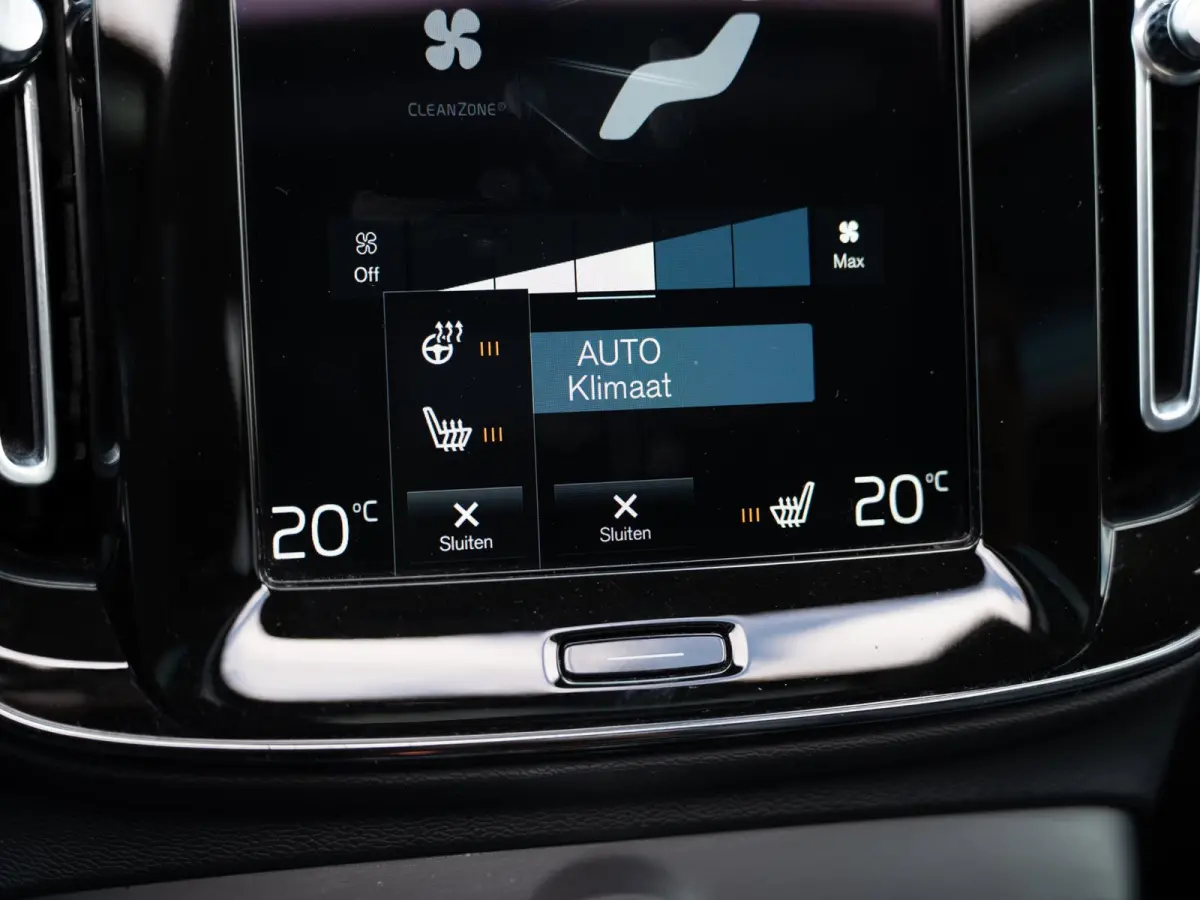 1.5 T5 Plug-in hybrid Ultimate Dark | Pano | H/K Sound | Surround View | BTW