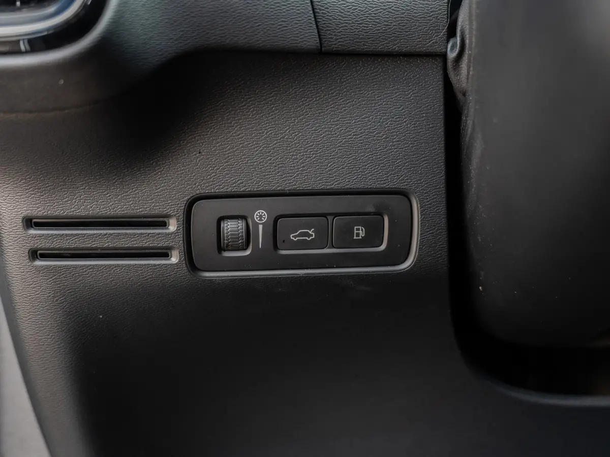 1.5 T5 Plug-in hybrid Ultimate Dark | Pano | H/K Sound | Surround View | BTW