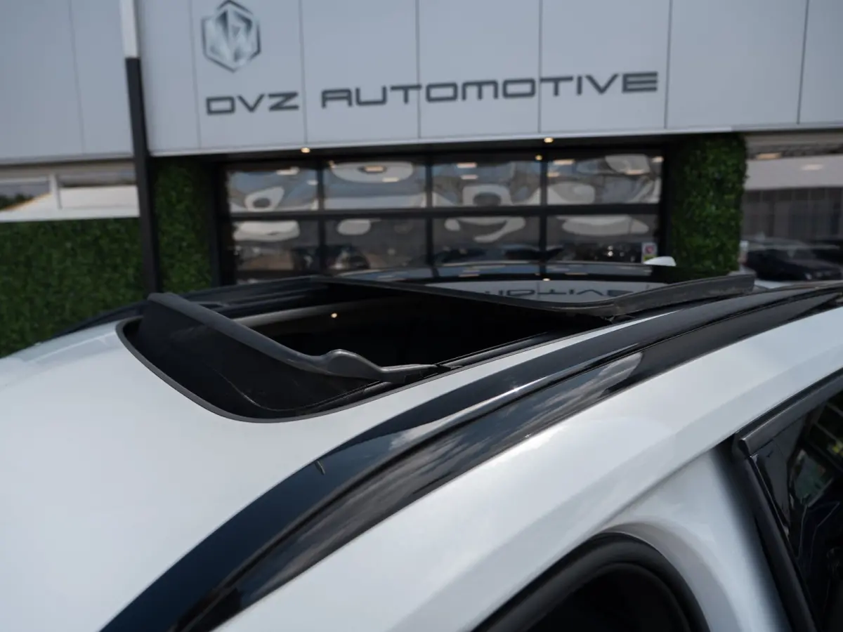 1.5 T5 Plug-in hybrid Ultimate Dark | Pano | H/K Sound | Surround View | BTW