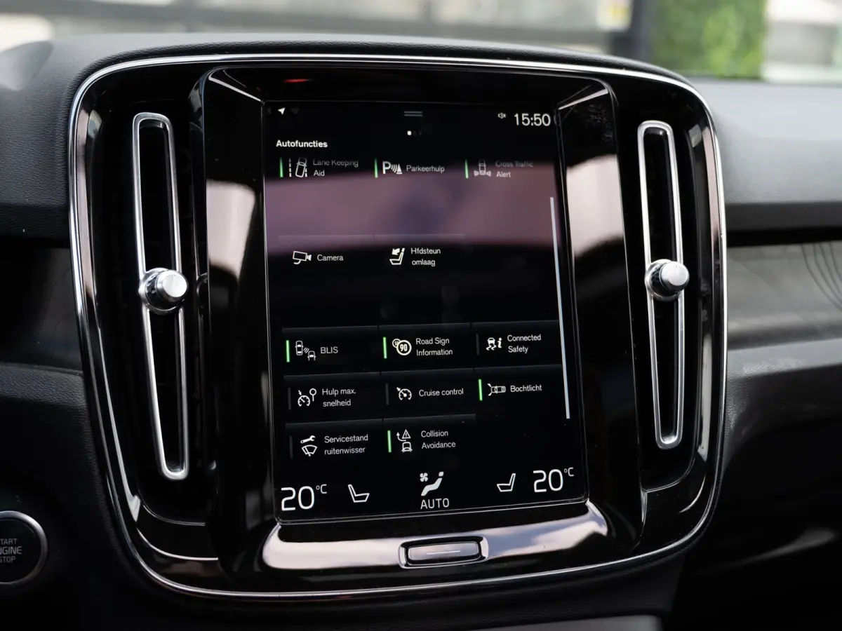 1.5 T5 Plug-in hybrid Ultimate Dark | Pano | H/K Sound | Surround View | BTW