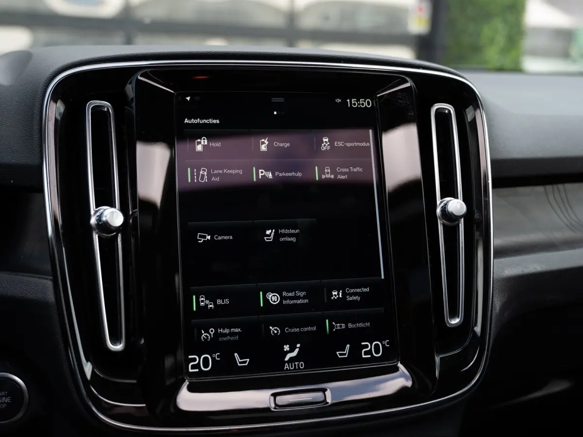 1.5 T5 Plug-in hybrid Ultimate Dark | Pano | H/K Sound | Surround View | BTW