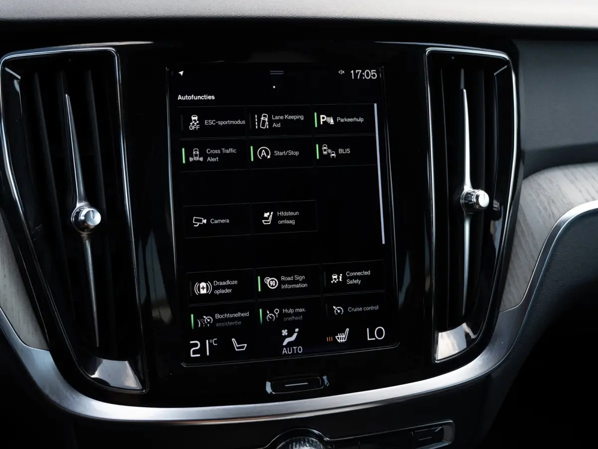2.0 B5 AWD Pro | H/K Sound | Memory | Pilot Assist