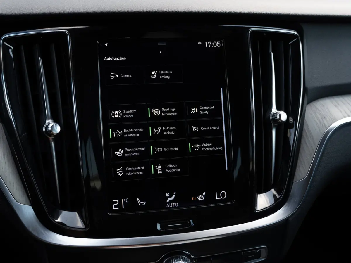 2.0 B5 AWD Pro | H/K Sound | Memory | Pilot Assist