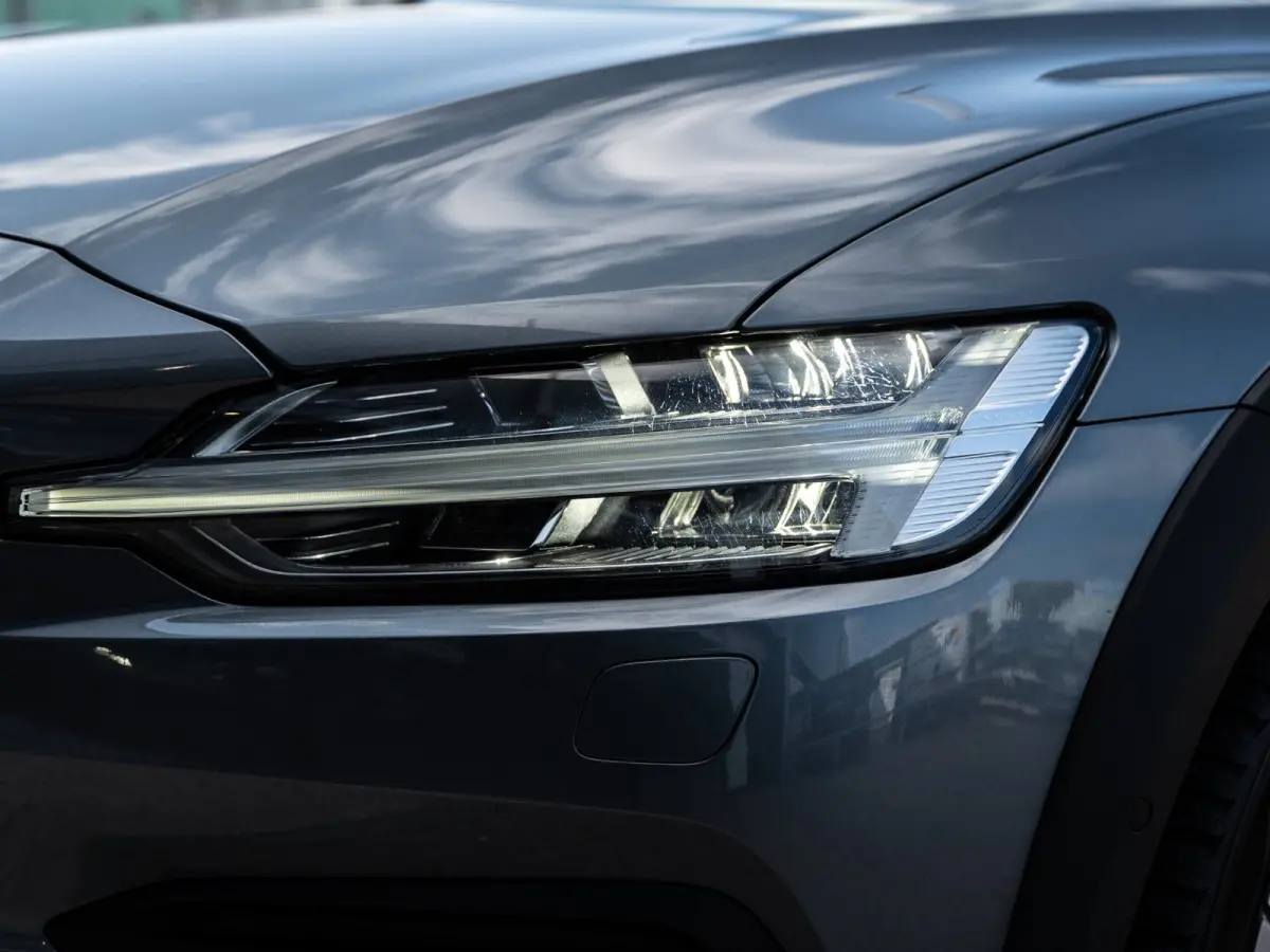 2.0 B5 AWD Pro | H/K Sound | Memory | Pilot Assist