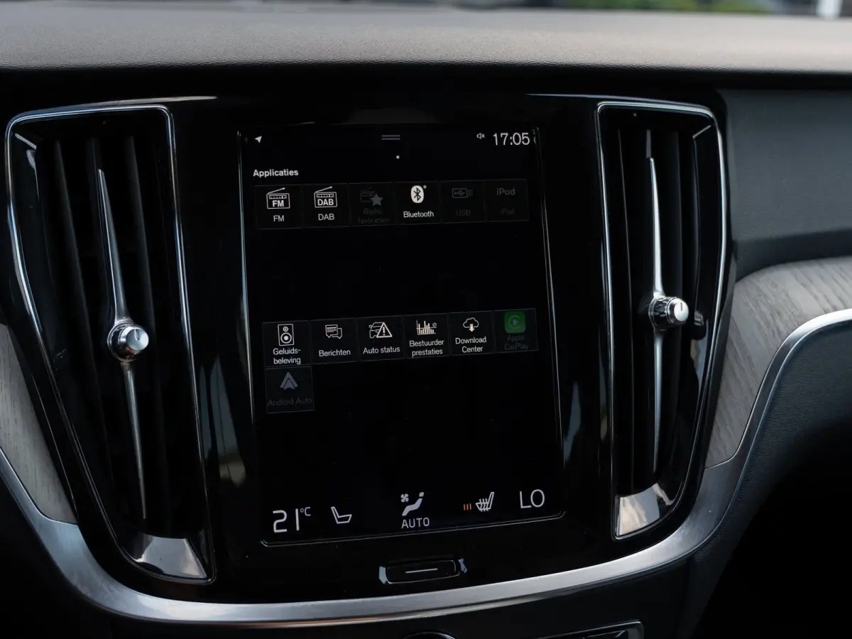 2.0 B5 AWD Pro | H/K Sound | Memory | Pilot Assist