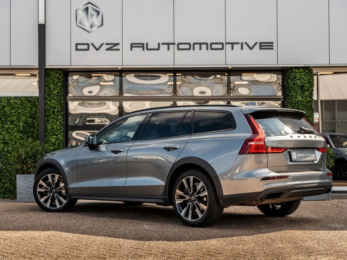 2.0 B5 AWD Pro | H/K Sound | Memory | Pilot Assist