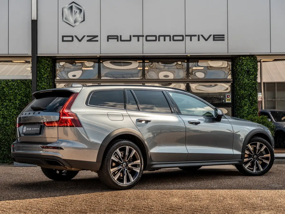 2.0 B5 AWD Pro | H/K Sound | Memory | Pilot Assist