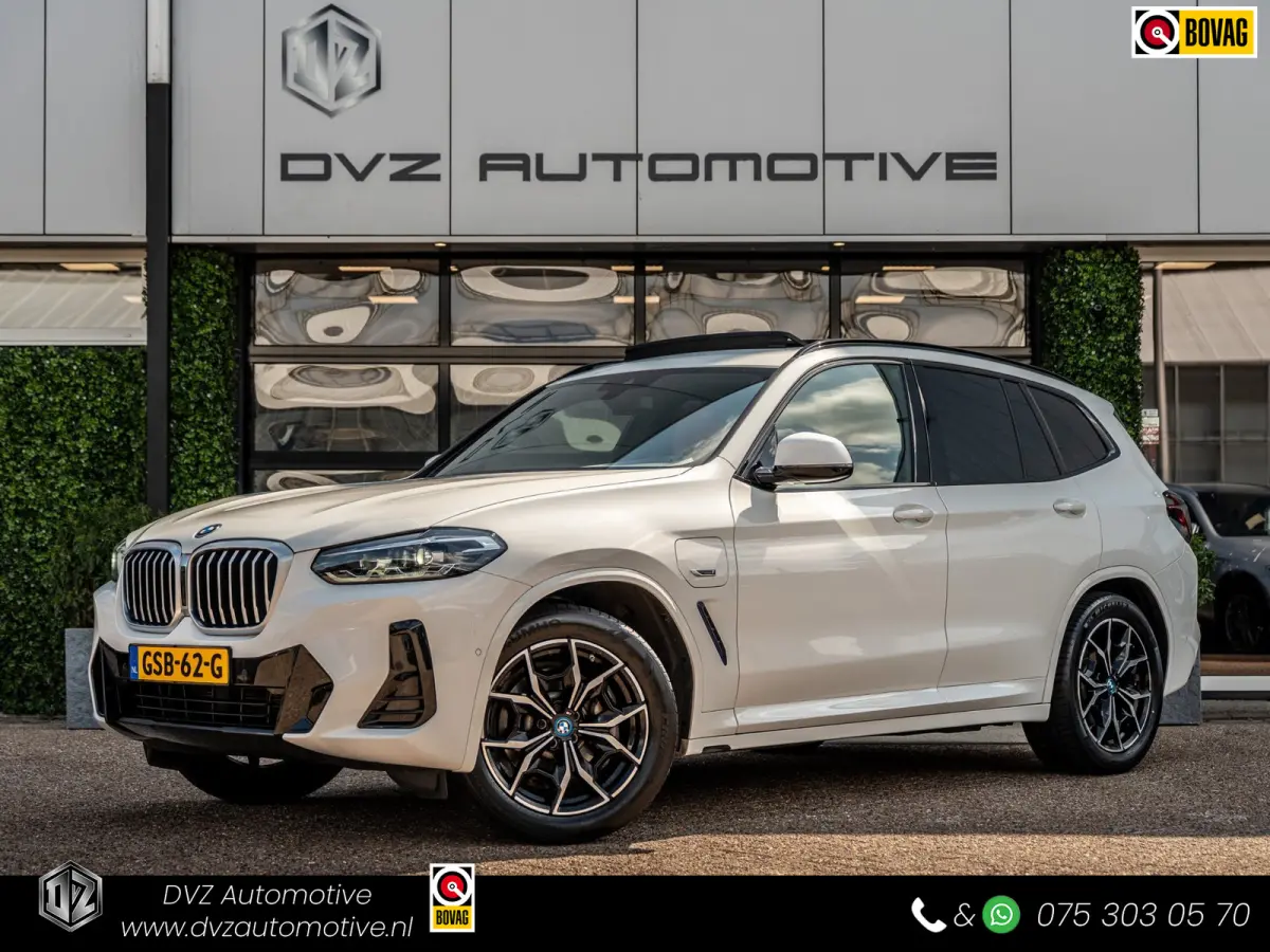 XDrive30e High Executive | M-Sport | Pano | Carplay | Camera