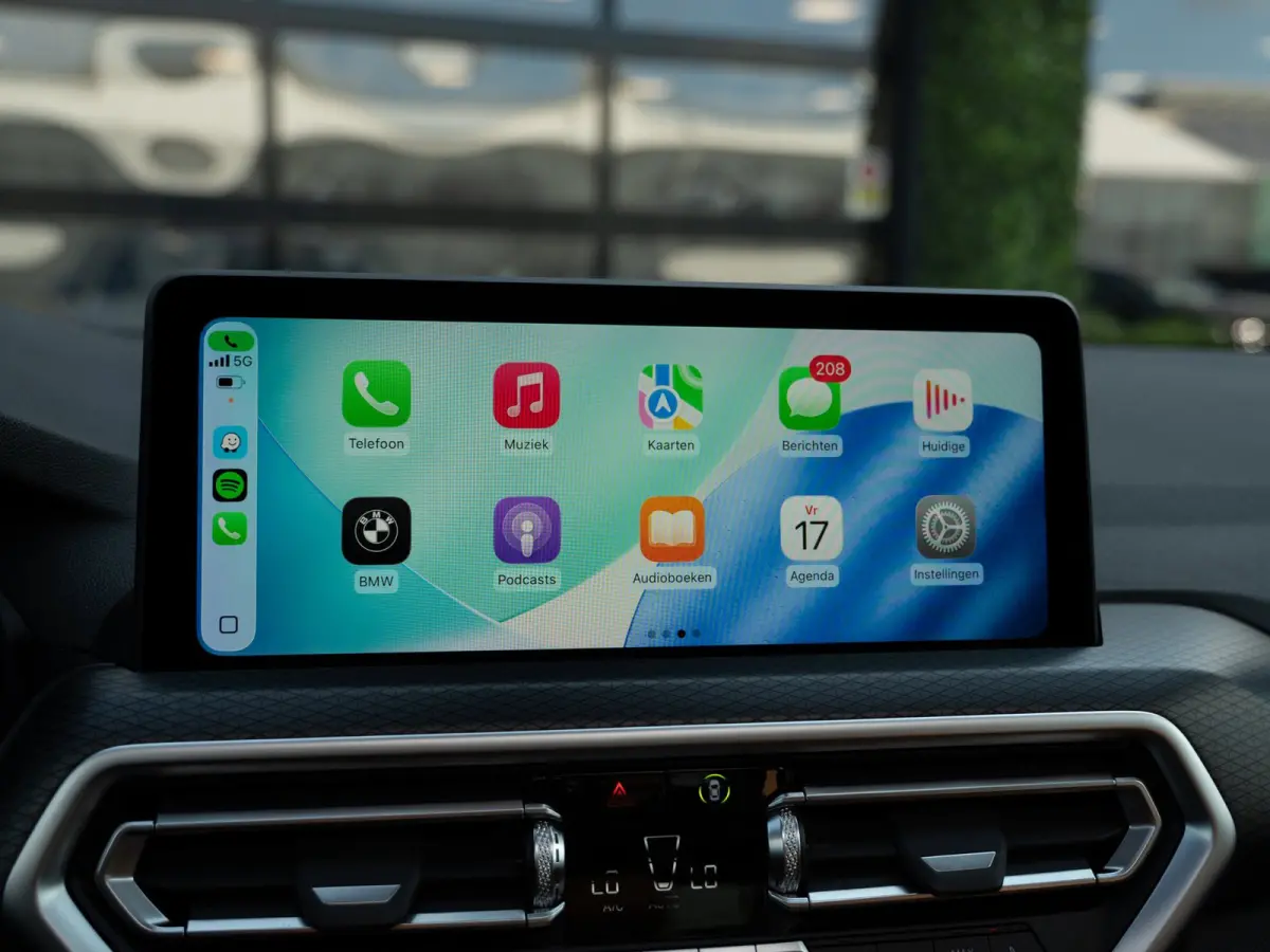 XDrive30e High Executive | M-Sport | Pano | Carplay | Camera