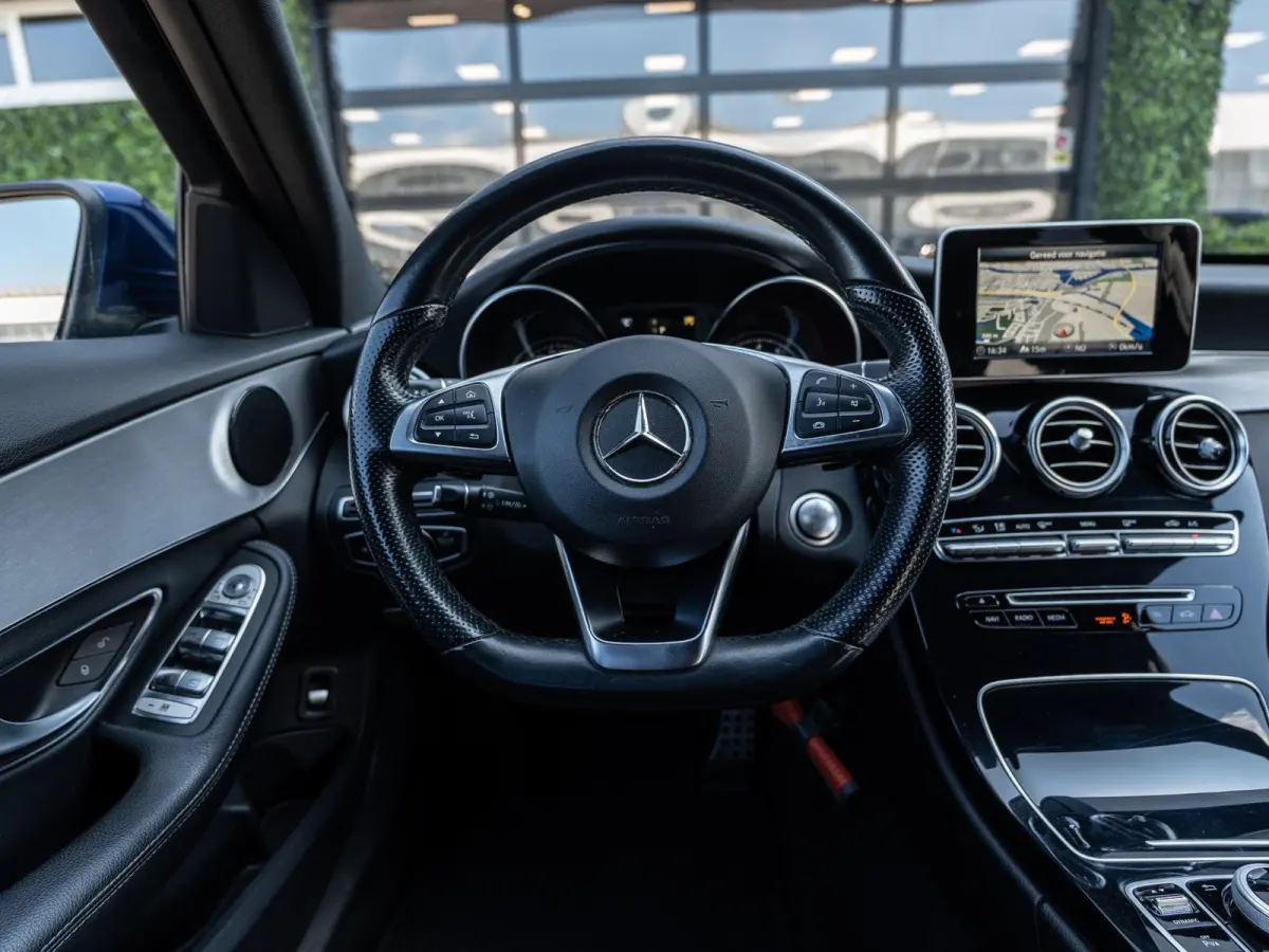 180 Business Solution AMG | Leder | Camera | Trekhaak