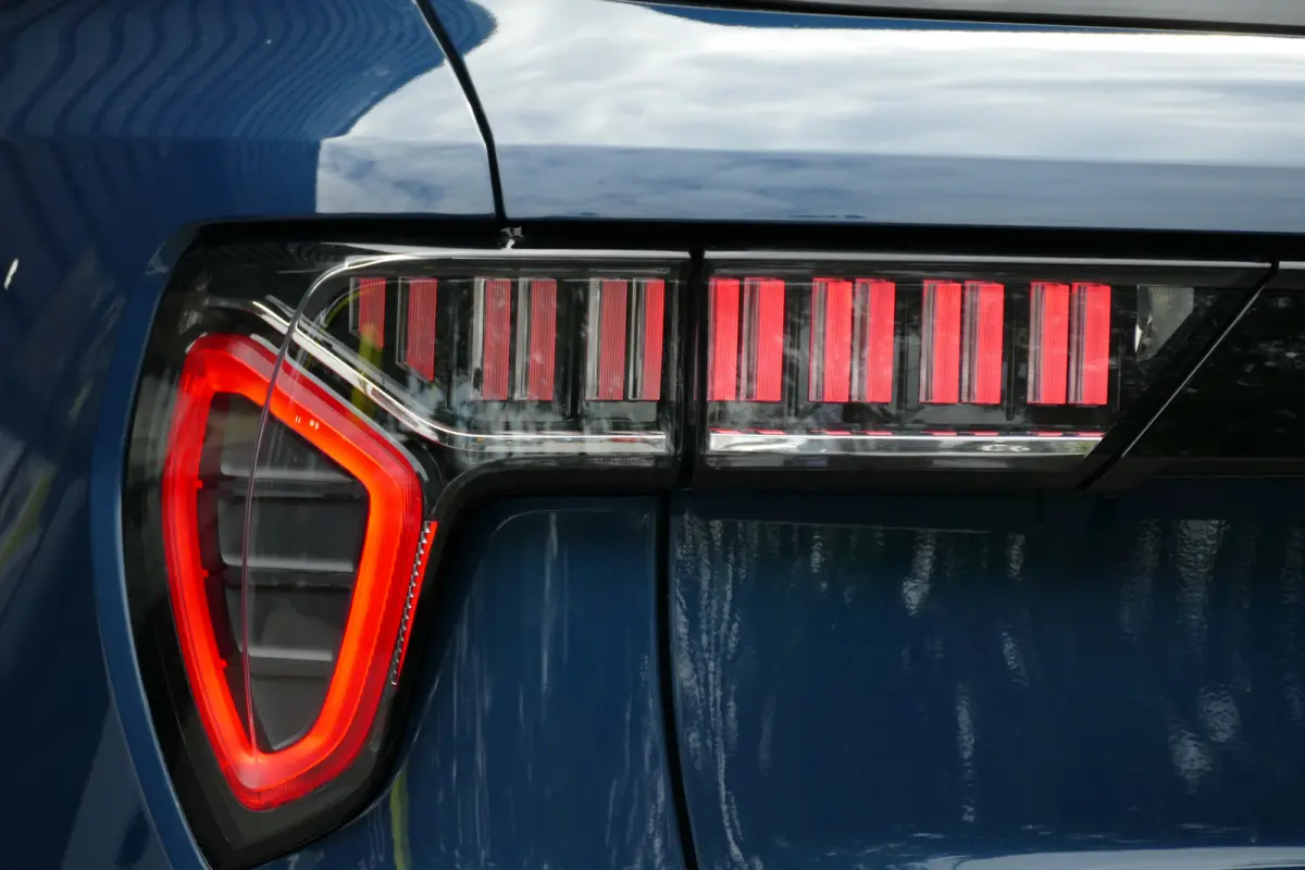 1.5 262PK PLUG-IN HYBRID AUTOMAAT / CAMERA V+A / PANO.DAK / KEYLESS / ELEKTR. ACHTERKLEP / 20" LMV / WINTERPAKKET / NAVI / LED / CLIMA / PDC / BLUETOOTH / ADAPT. CRUISECONTROL / 1E EIGENAAR 