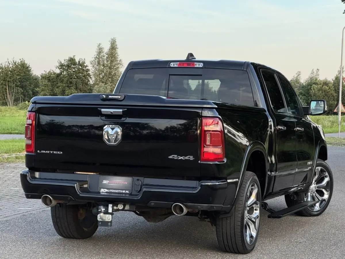 1500 Limited 5.7L V8, 1E EIG, LAGE BIJTELLING, LPG, 360, H&K, PANO, ACC, BLIS, LUCHTVERING, 22 INCH
