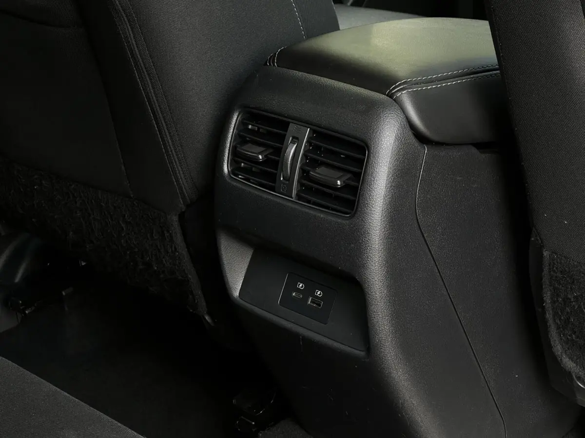1.3 MHEV N-Connecta, NL AUTO, NAP LOGISCH, NAVIGATIE, CRUISE CONTROL, CLIMATE CONTROL, DODEHOEK, KEYLESS, LED, PDC, LICHTMETAAL 18"