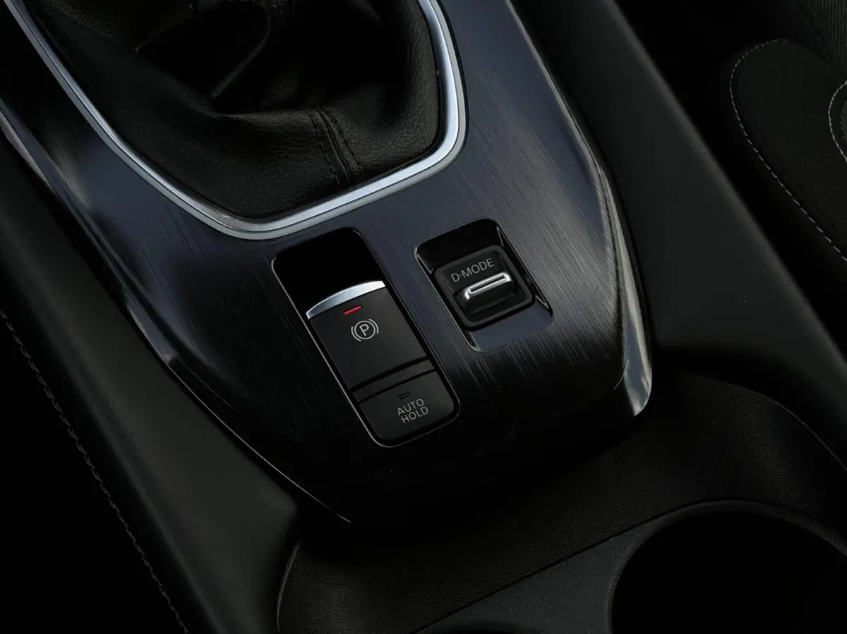 1.3 MHEV N-Connecta, NL AUTO, NAP LOGISCH, NAVIGATIE, CRUISE CONTROL, CLIMATE CONTROL, DODEHOEK, KEYLESS, LED, PDC, LICHTMETAAL 18"