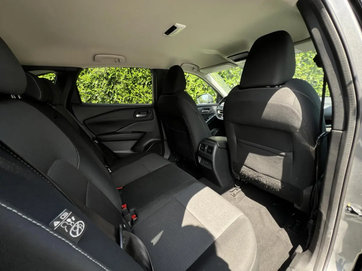 1.3 MHEV N-Connecta, NL AUTO, NAP LOGISCH, NAVIGATIE, CRUISE CONTROL, CLIMATE CONTROL, DODEHOEK, KEYLESS, LED, PDC, LICHTMETAAL 18"