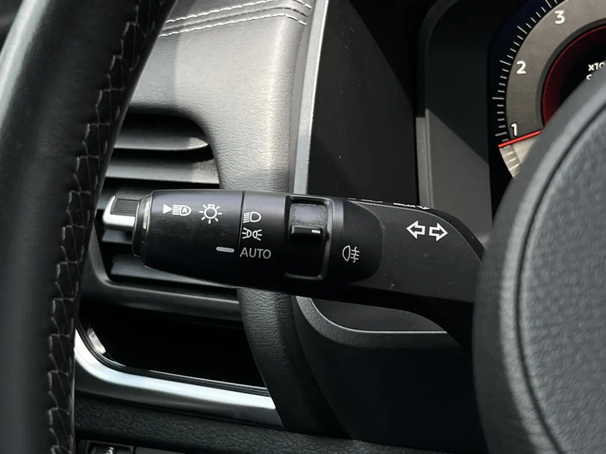 1.3 MHEV N-Connecta, NL AUTO, NAP LOGISCH, NAVIGATIE, CRUISE CONTROL, CLIMATE CONTROL, DODEHOEK, KEYLESS, LED, PDC, LICHTMETAAL 18"