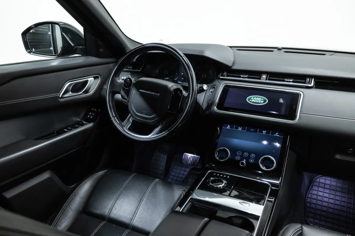 2.0 P250 Turbo AWD R-Dynamic