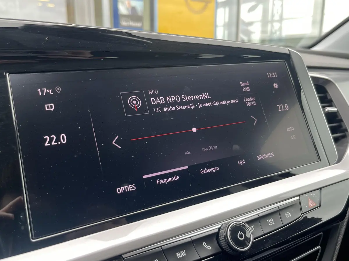1.2 Turbo Business Elegance | Climate Control | Cruise Control | Achteruitrijcamera | Elektrisch Bedienbare Achterklep | Navigatie | Dodehoekdetectie | Apple Carplay/ Android Auto |